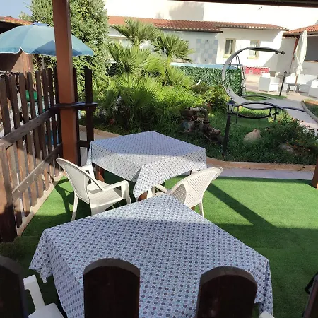 Le Due Palme بيت ضيافة 4*